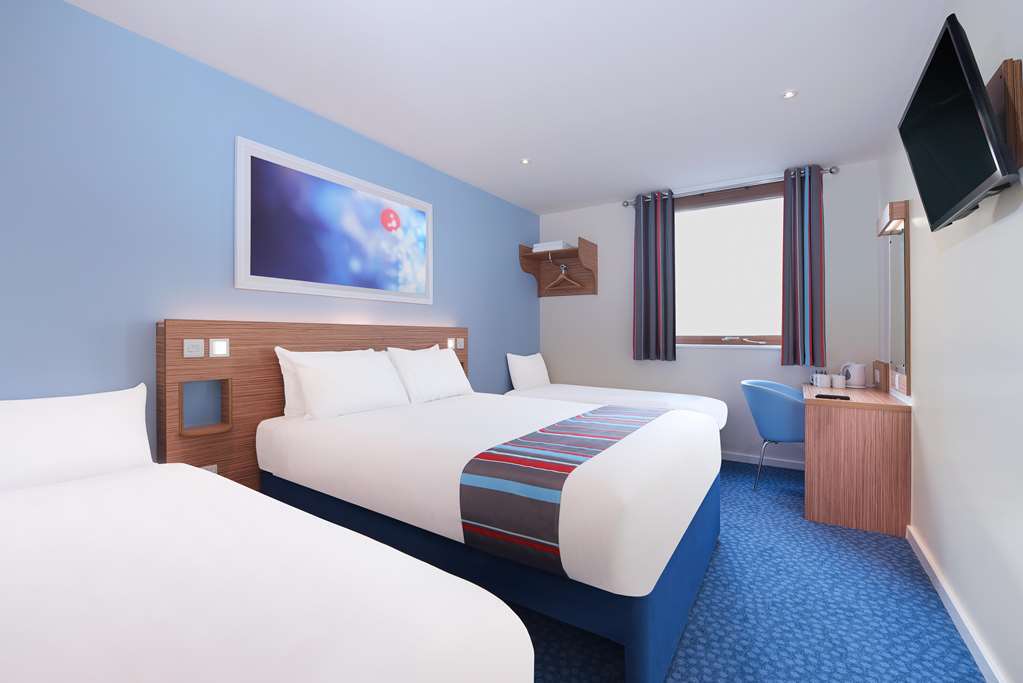 Travelodge Cheltenham Chambre photo