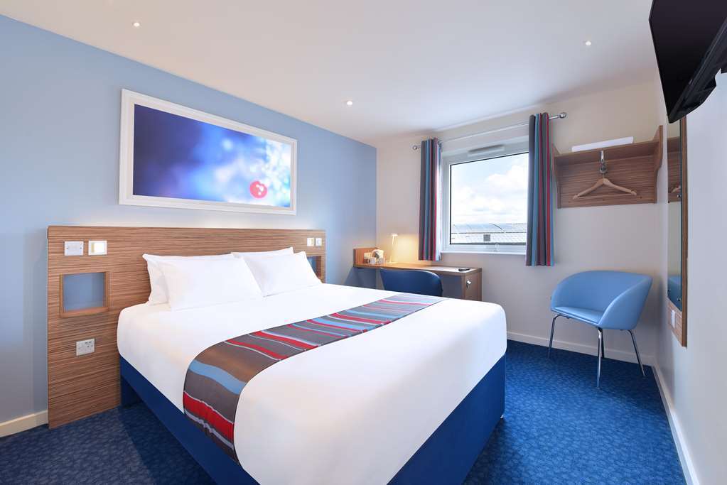 Travelodge Cheltenham Chambre photo
